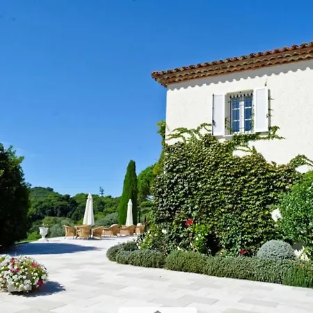 The Unique With Magnificent Sea View Èze